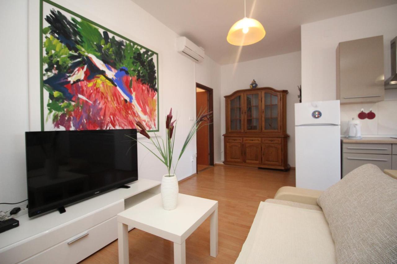Apartments Vesna Punat Bagian luar foto