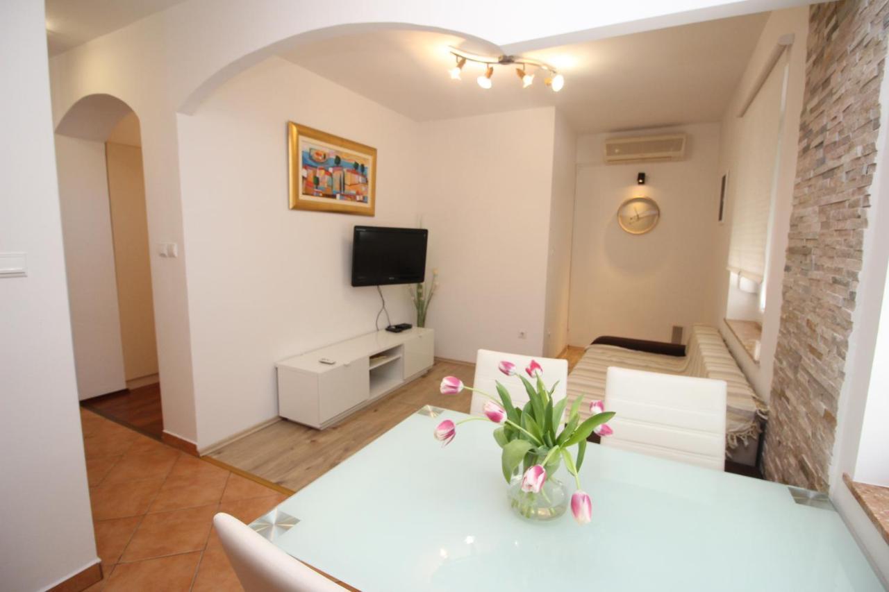 Apartments Vesna Punat Bagian luar foto