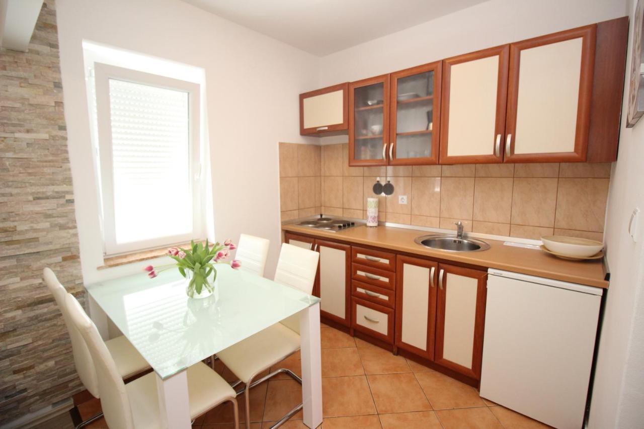 Apartments Vesna Punat Bagian luar foto